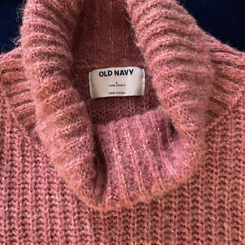 Old Navy pink dusk sweater with cowlneck, size large, polyester/nylon/wool - Picture 10 of 13